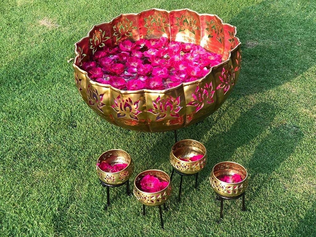 Lotus Urli with Stand Pot for Floating Flower/Candle Festive Decor Set of 13 Piece 14/12/10 Size with Stand and 7 Votives Small Bowl 3.5 inch Each | Golden